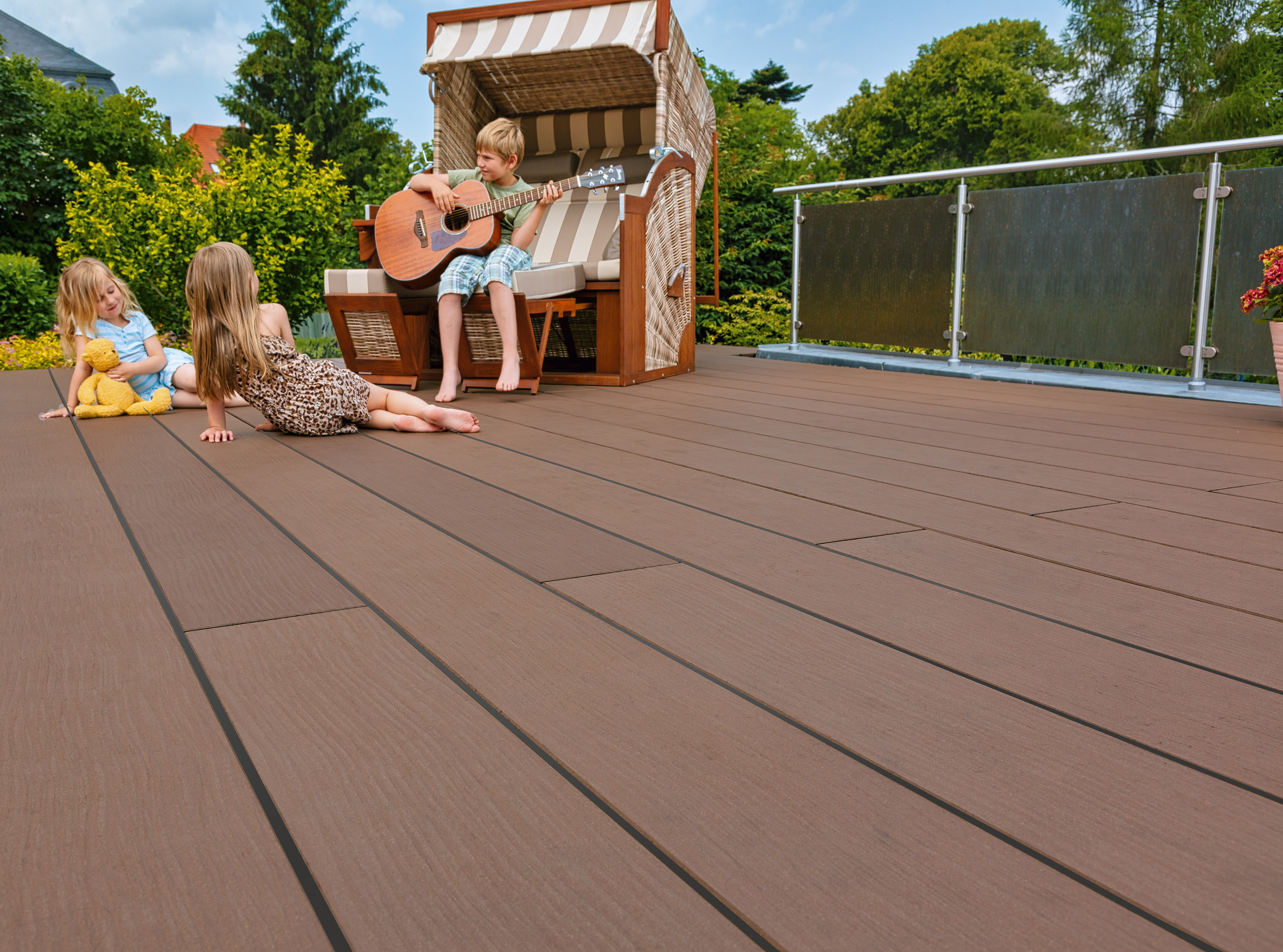 premium_plus_terrassendiele_megawood_holz_disselnmeyer