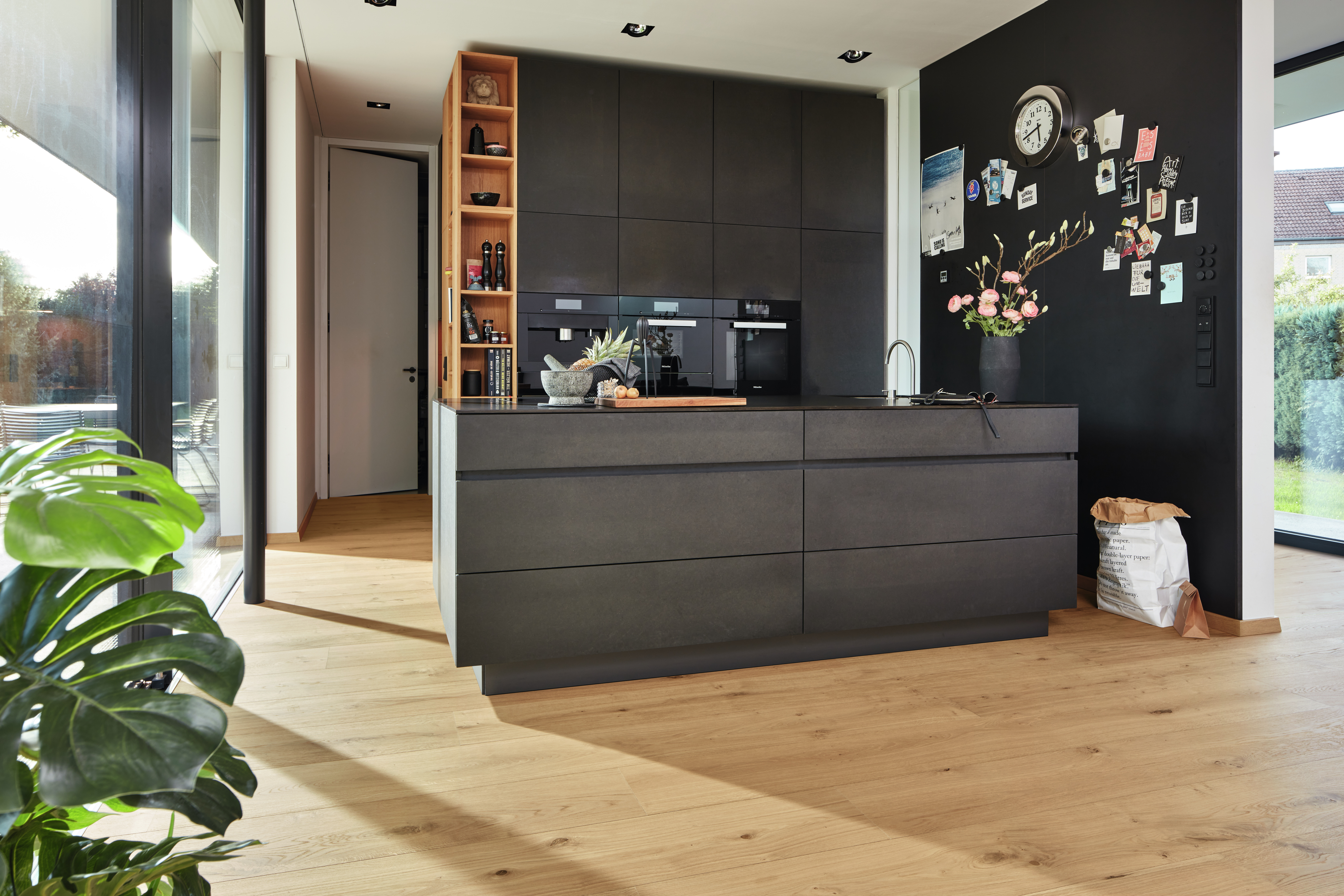 11 mm Lindura-Holzboden HD 400 ultramattlackiert - Eiche authentic pure gebürstet 08921_2 11 mm Lindura-Holzboden HD 400 ultramattlackiert - Eiche authentic pure gebürstet 08921_2