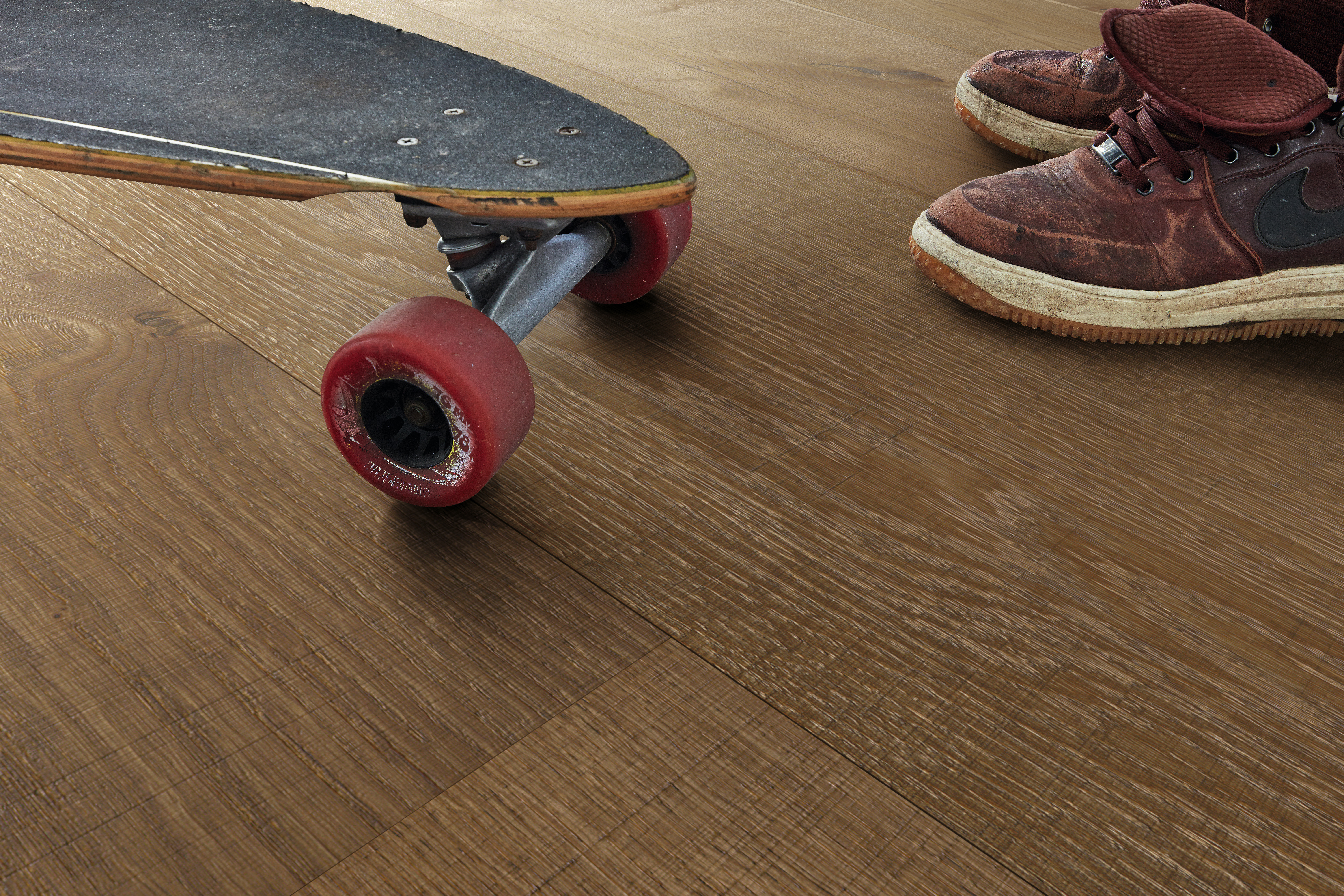 11 mm Lindura-Holzboden HD 400 naturgeölt - Eiche authentic olivgrau Vintage-Str. gebürstet 08903_4 11 mm Lindura-Holzboden HD 400 naturgeölt - Eiche authentic olivgrau Vintage-Str. gebürstet 08903_4