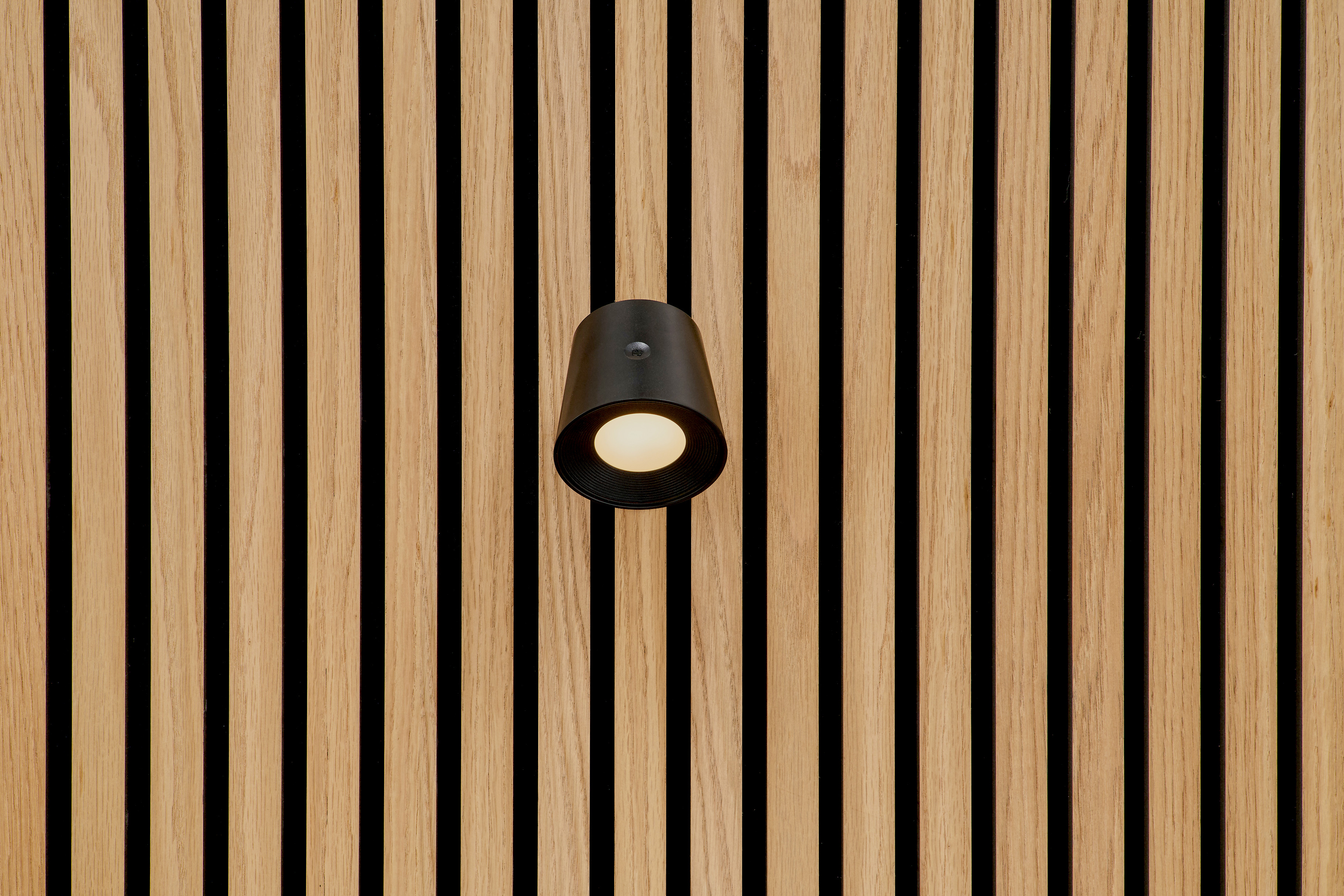 ter Hürne SilentDesign LivingWall - Eirik Spot_2
