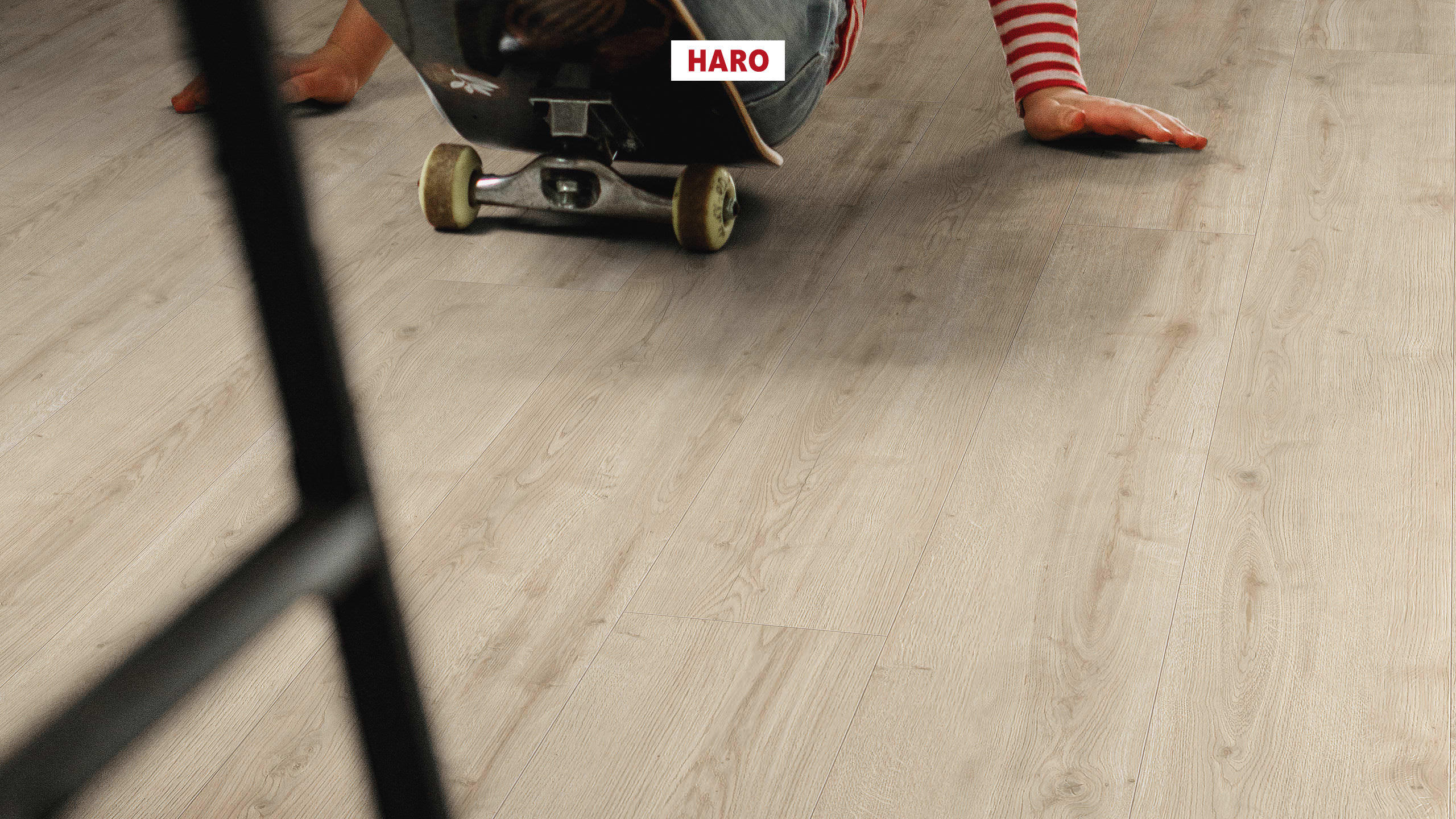 8 mm HARO DISANO WaveAqua - Eiche Ontario weiß_1