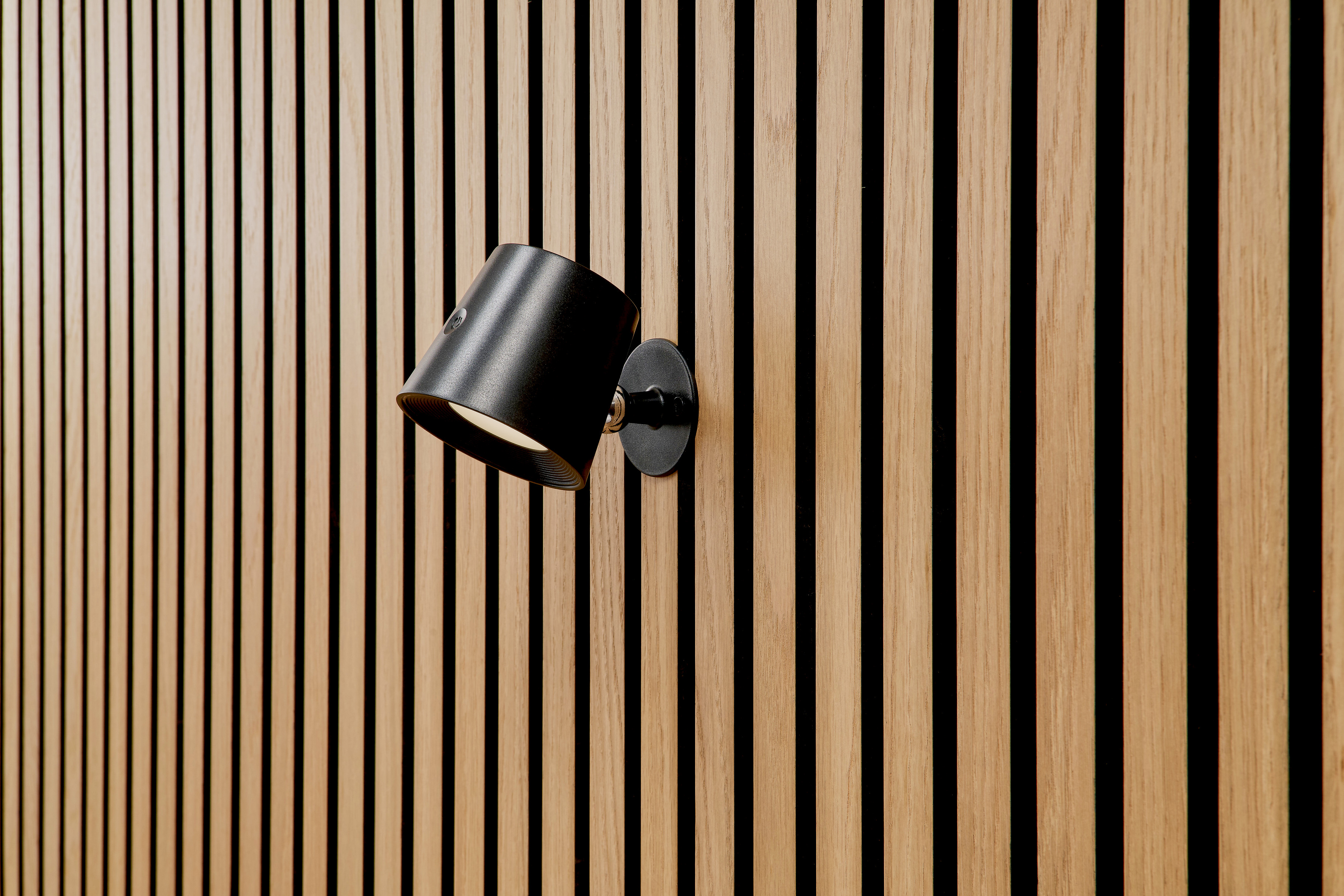 ter Hürne SilentDesign LivingWall - Eirik Spot_1