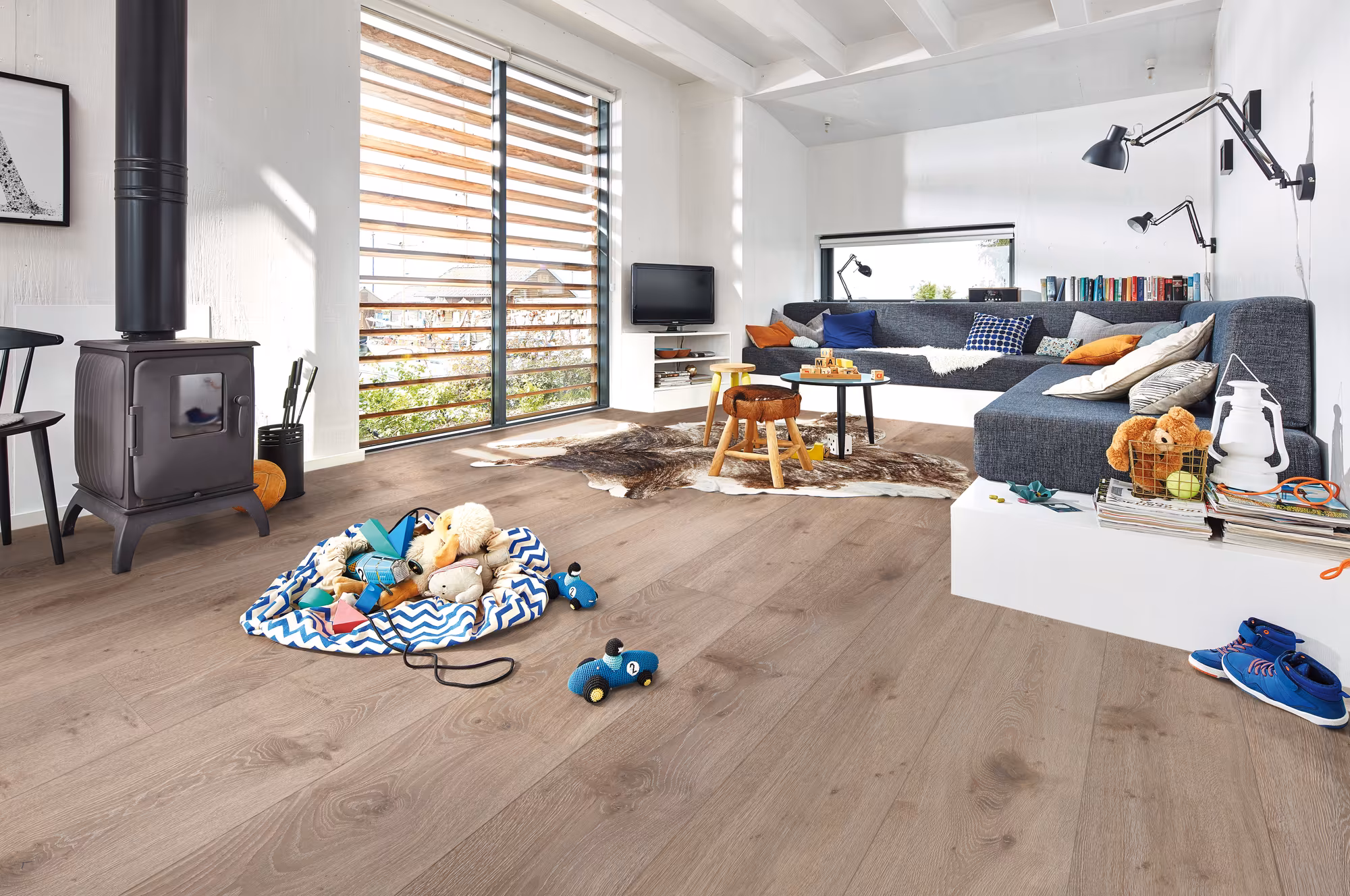 10 mm MeisterDesign.laminate LL 250 - Bacheiche 07143_meister-10-mm-meisterdesignlaminate-ll-250---bacheiche-07143-10x248x2052mm-diamand-pro-blauer-engel-umlaufende-microfuge-24h-wasserresistent-5g-dry-nein-2332-landhausdiele-25-ja-02